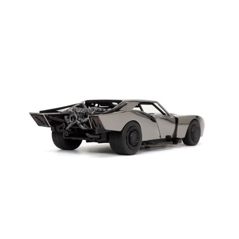 Image of The Batman (2022) - Batman with Black Chrome Batmobile 1:24 Scale Hollywood Ride (2022 Convention Exclusive)