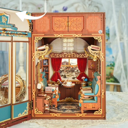 Tonecheer European Travels Train Cabin