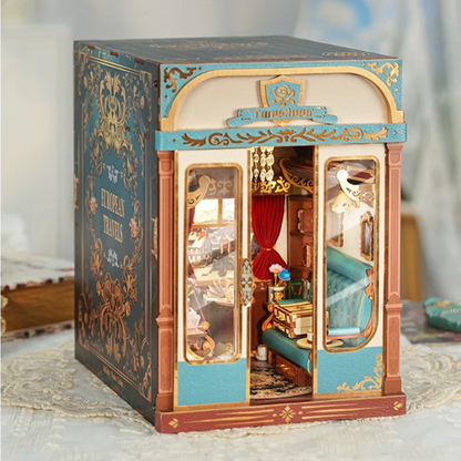 Tonecheer European Travels Train Cabin