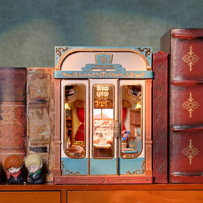 Tonecheer European Travels Train Cabin