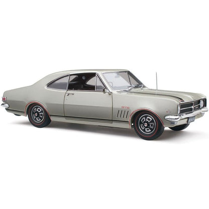 Classic Carlectables - 1:18 Holden HK Monaro GTS 327 Silver Mink