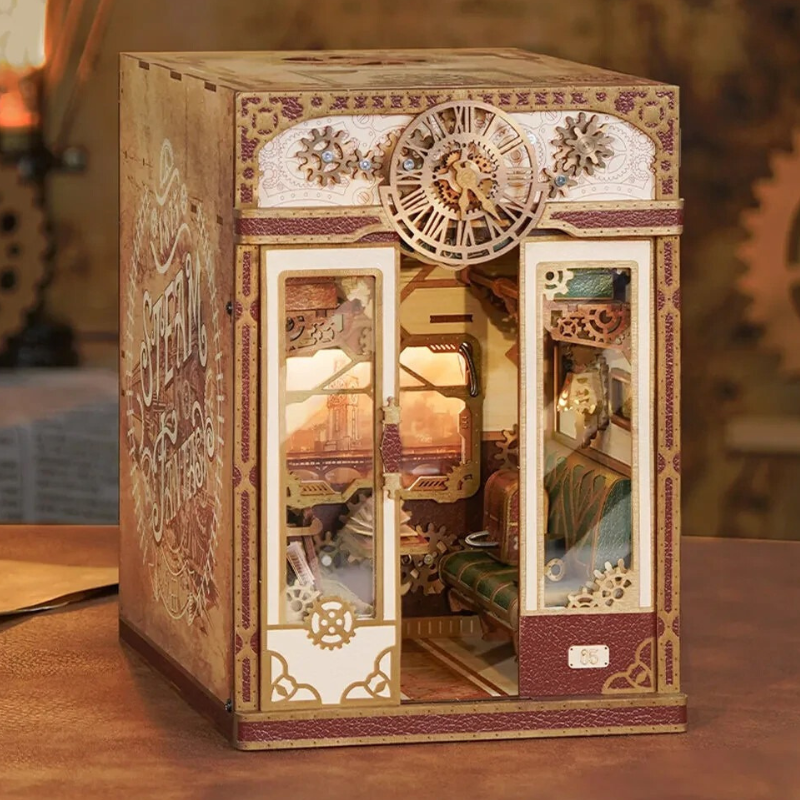 Tonecheer Steam Fantasy Train Cabin