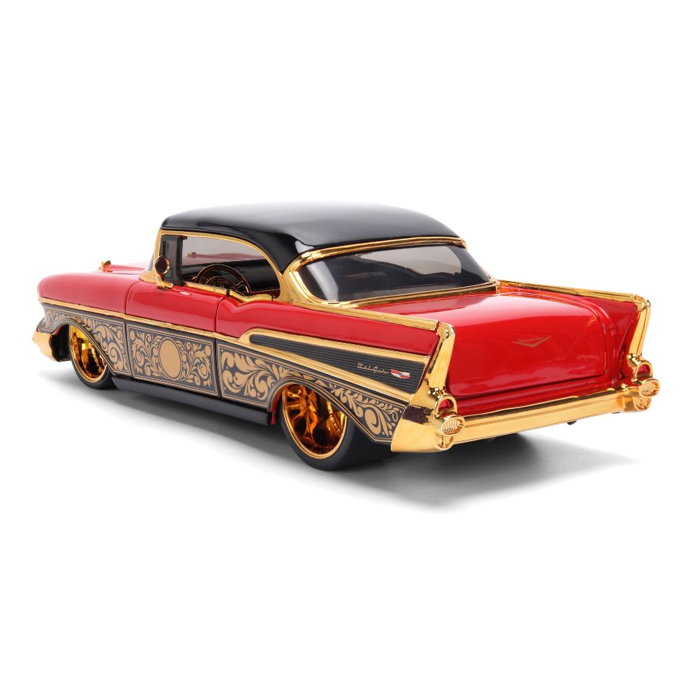 Pink Slips - 1:24 1957 BelAir (Red/Gold) Diecast Vehicle