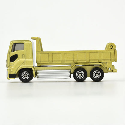 Tomica (Regular) No. 101 Isuzu Giga Dump Truck - Scale Diecast Vehicle