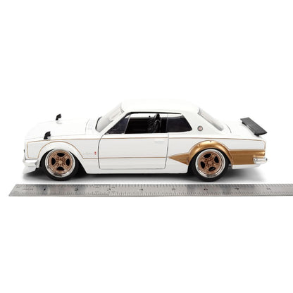 JDM Tuners - 1:24 1971 Nissan Skyline 2000 GT-R Diecast Vehicle