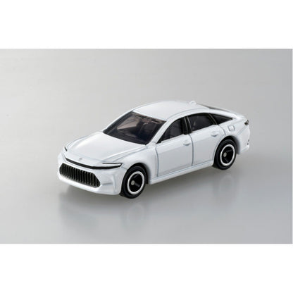 Tomica (Regular) No. 062 Toyota Crwon Sedan - 1:66 Scale Diecast Vehicle