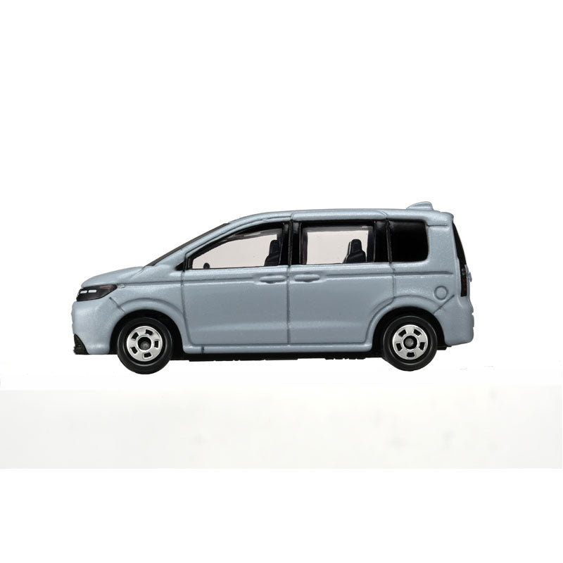 Tomica (Regular) No. 044 Honda Freed - 1:61 Scale Diecast Vehicle