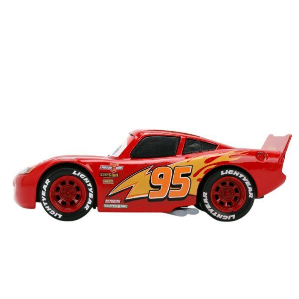 Cars - 1:32 Lightning McQueen Diecast Vehicle