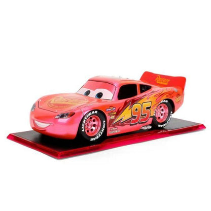 Pink Slips – 1:24 Cars Lightning McQueen Diecast Vehicle