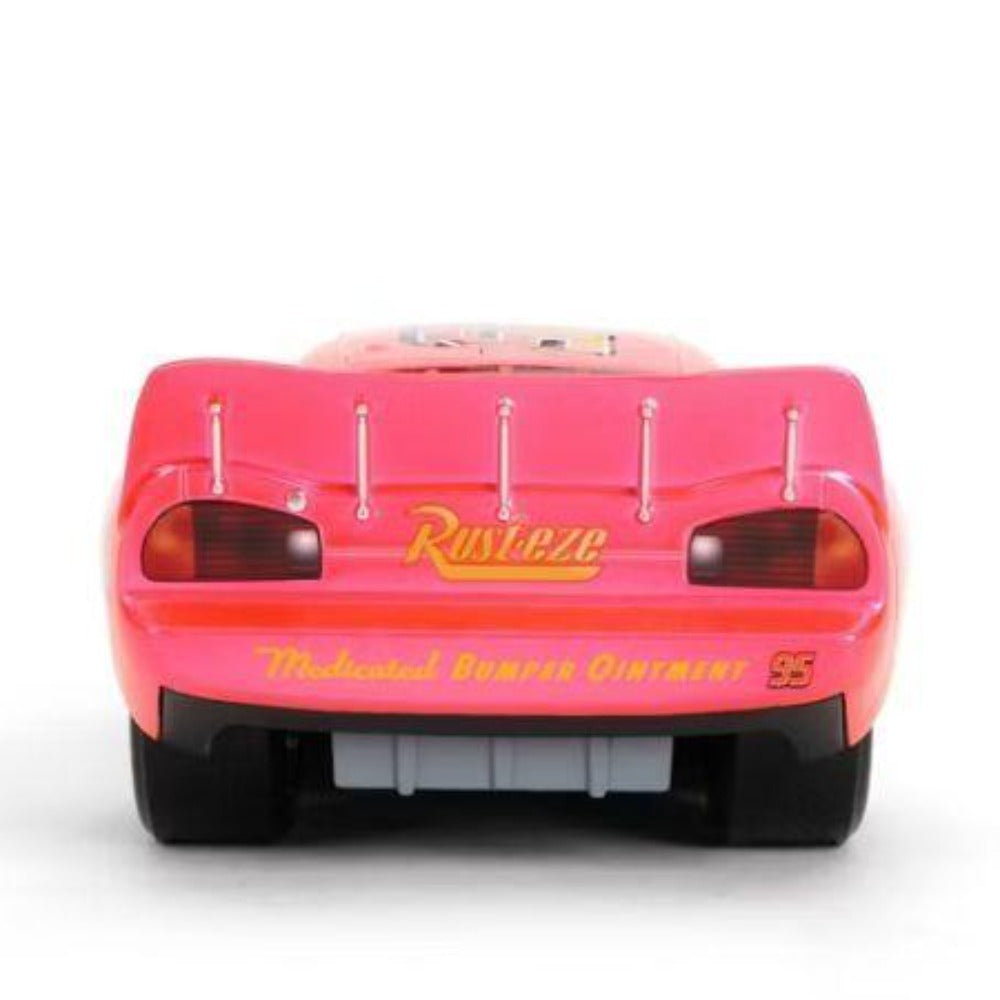 Pink Slips – 1:24 Cars Lightning McQueen Diecast Vehicle