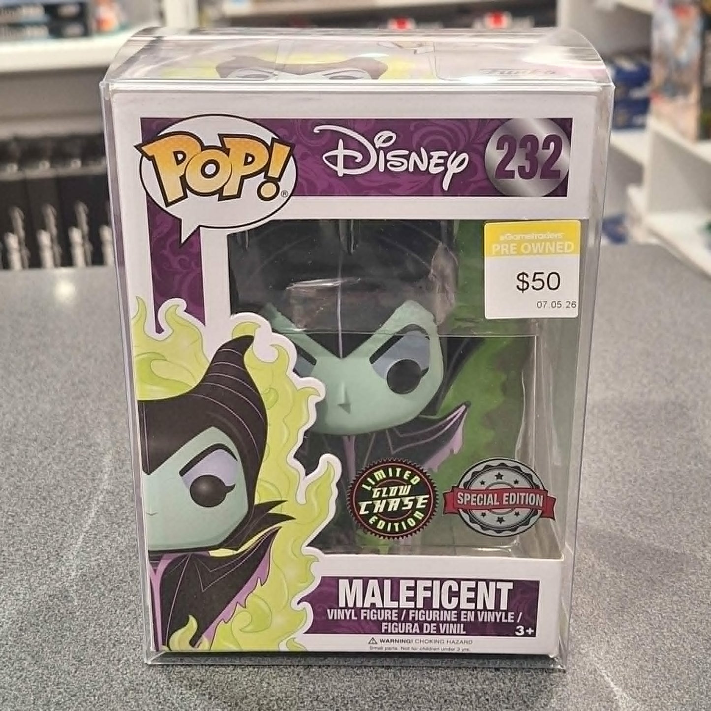 Sleeping Beauty - Maleficent with Flames US Exclusive CHASE Pop! Vinyl